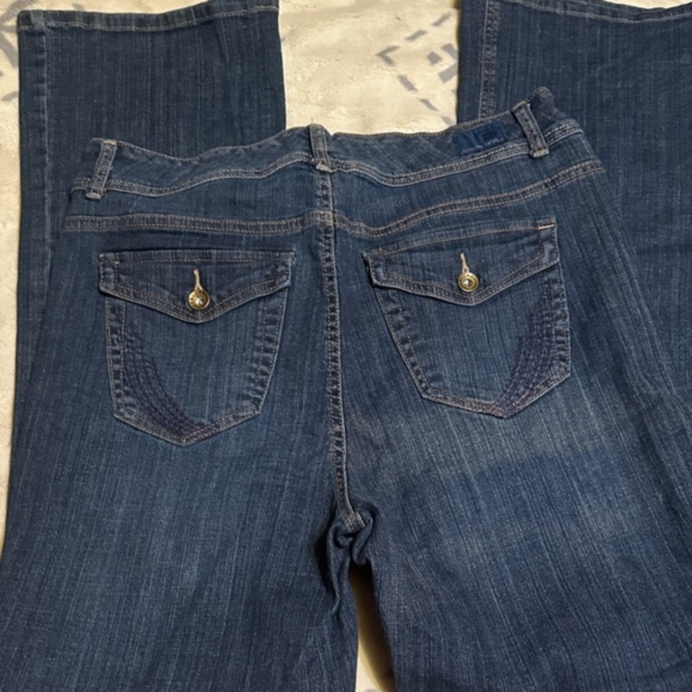 A162.   Bandolino Women's Blue boot cut size 16